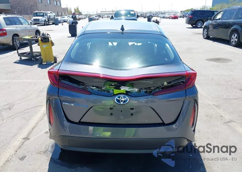 2022 Toyota Prius Prime Le z USA, uszkodzony, nr VIN JTDKAMFP3N3218022